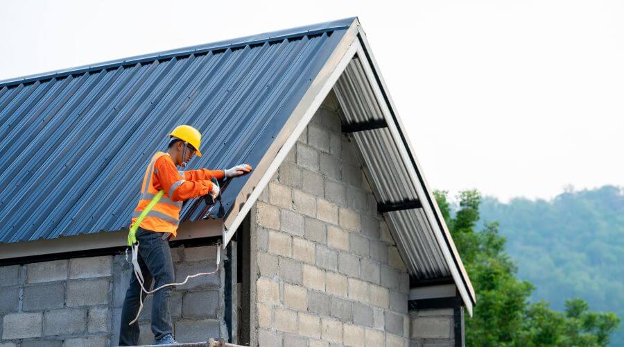 Expert Emergency Roof Repairs services in Malakoff, TX